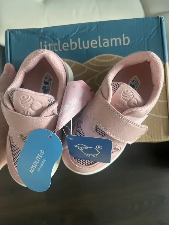 Кроссовки littlebluelamb р.24 новые
