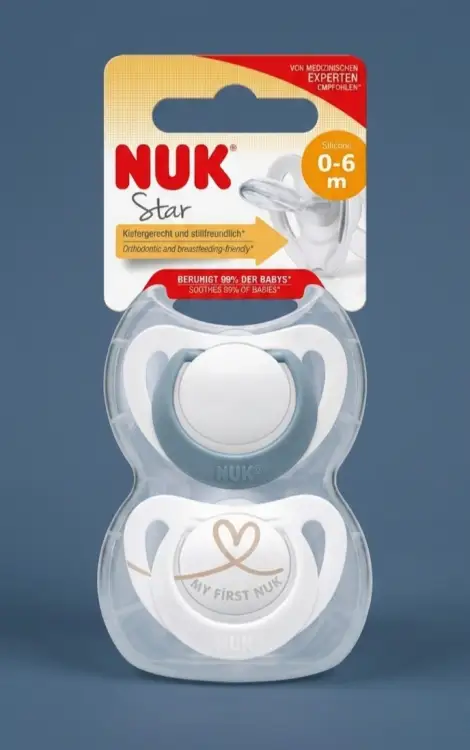Бутылочки для кормления+дополнительные соски и пустышки фирмы NUK