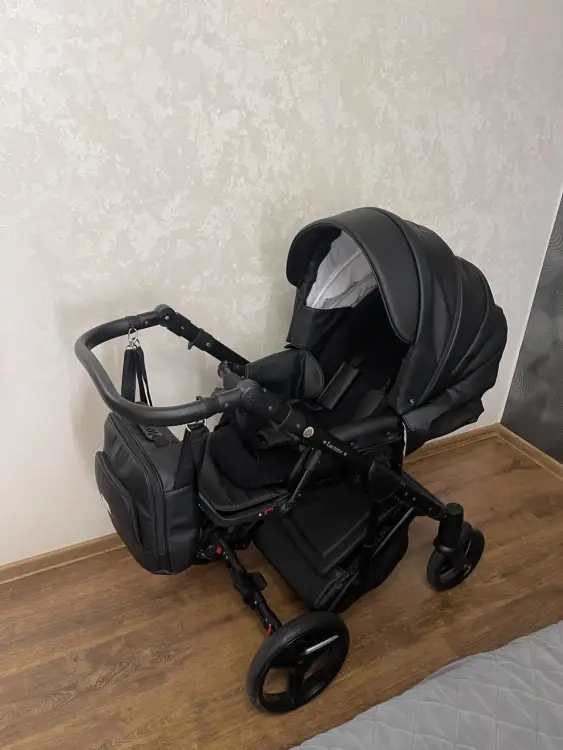 Коляска детская в очень хорошем состоянии