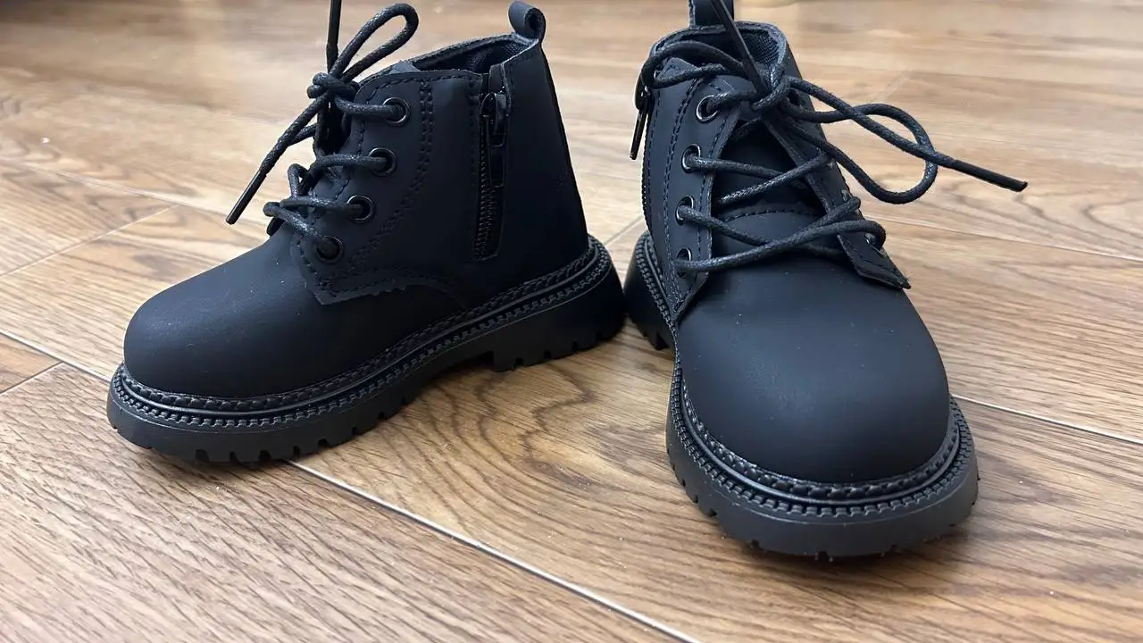 Ботинки детские  демисезонные новые