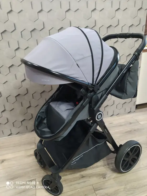Коляска 3 в 1 в хорошем состоянии