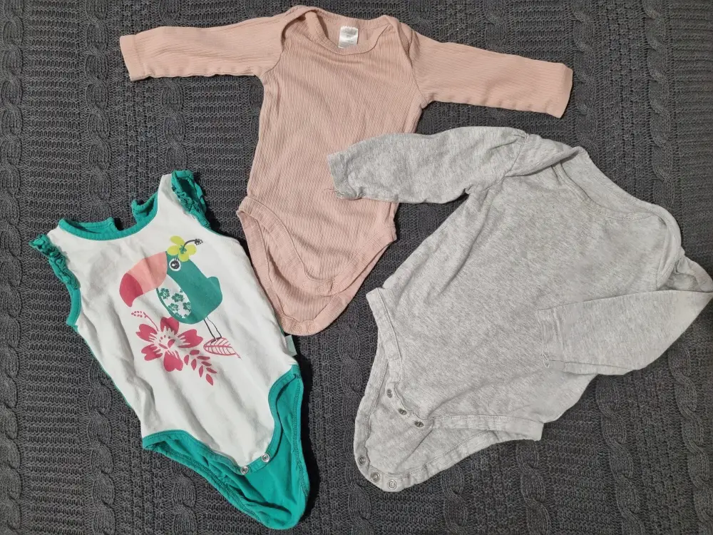 Боди, шапочка,косынка для девочки 0-6 мес.