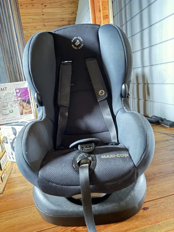 Детское авто кресло MAXI COSI
