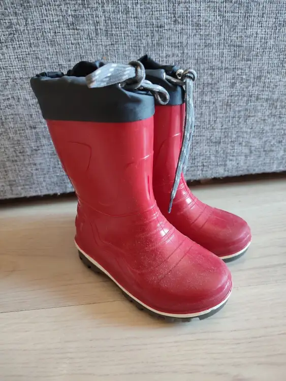Резиновые сапожки