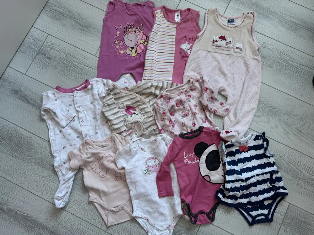 Лот одежды для малышки на рост 62