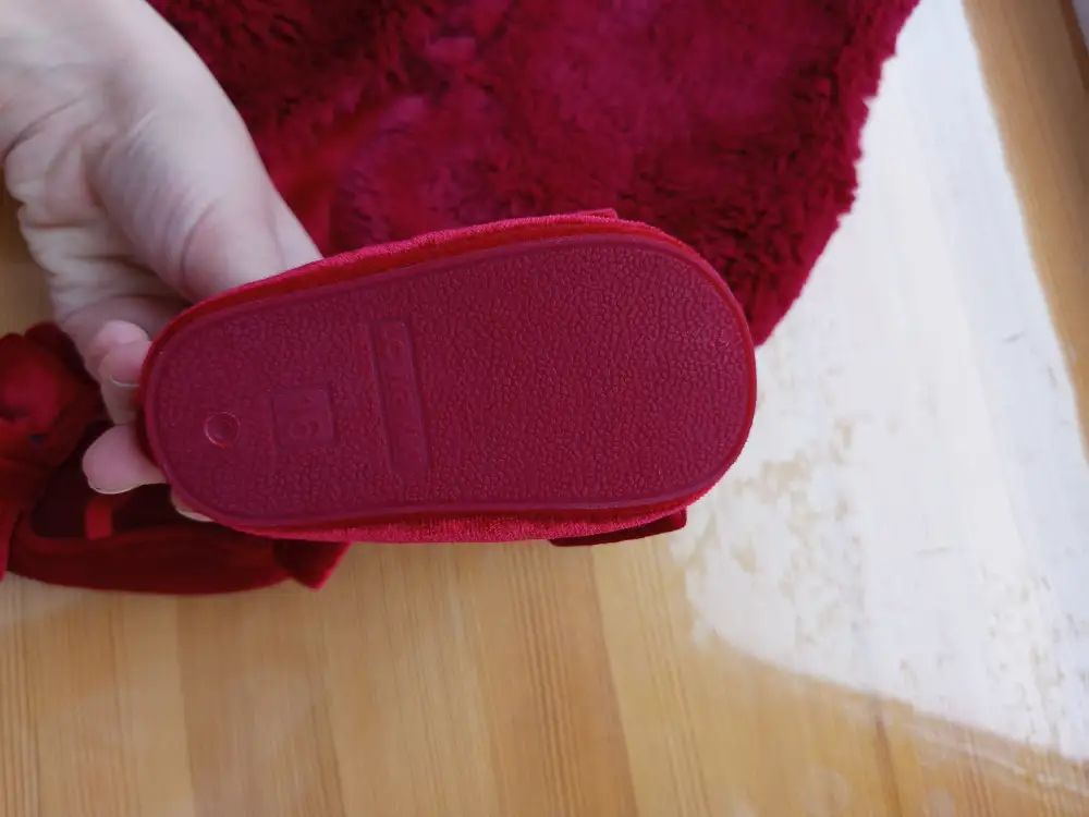 Жилетка и туфельки  0-6 мес