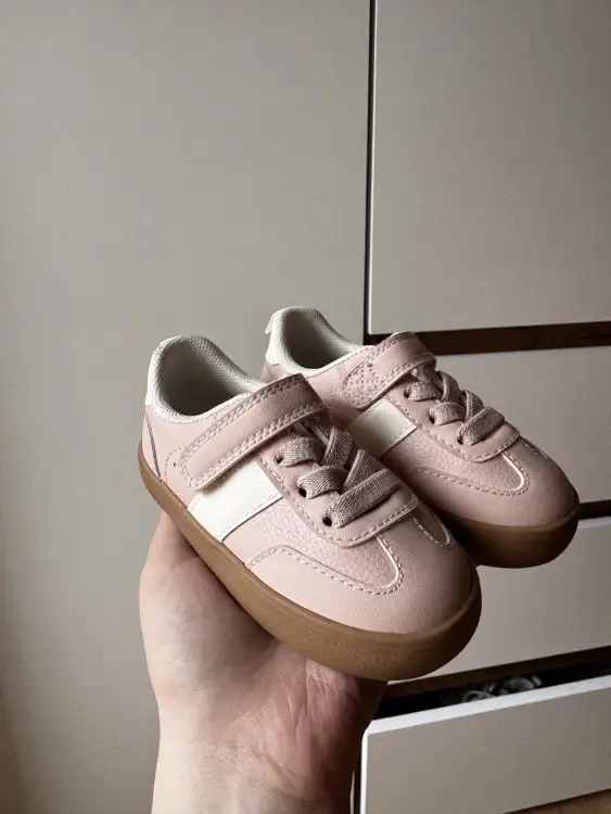 НОВЫЕ кроссовки H&M