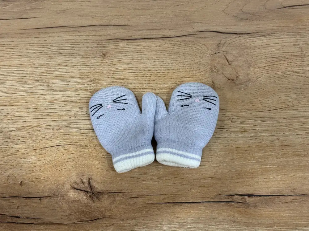 Варежки теплые Gloria Jeans примерно на 1 годик