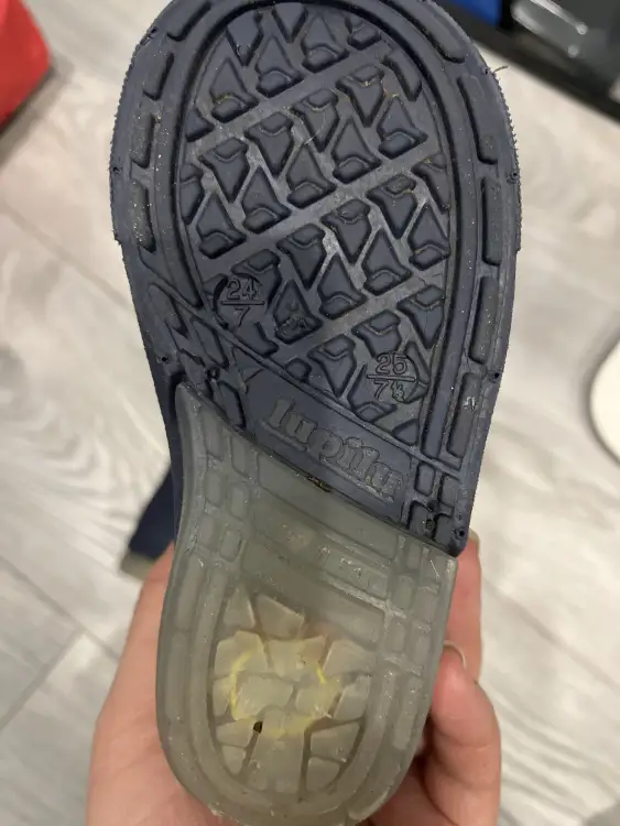 Резиновые сапоги. Сапожки.новые