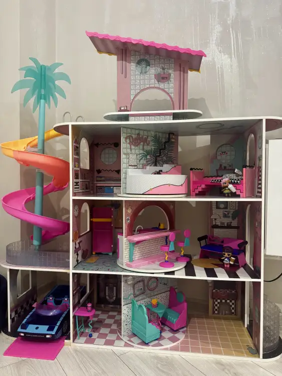 Дом LOL SURPRISE для кукол