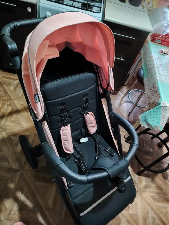 Коляска прогулочная