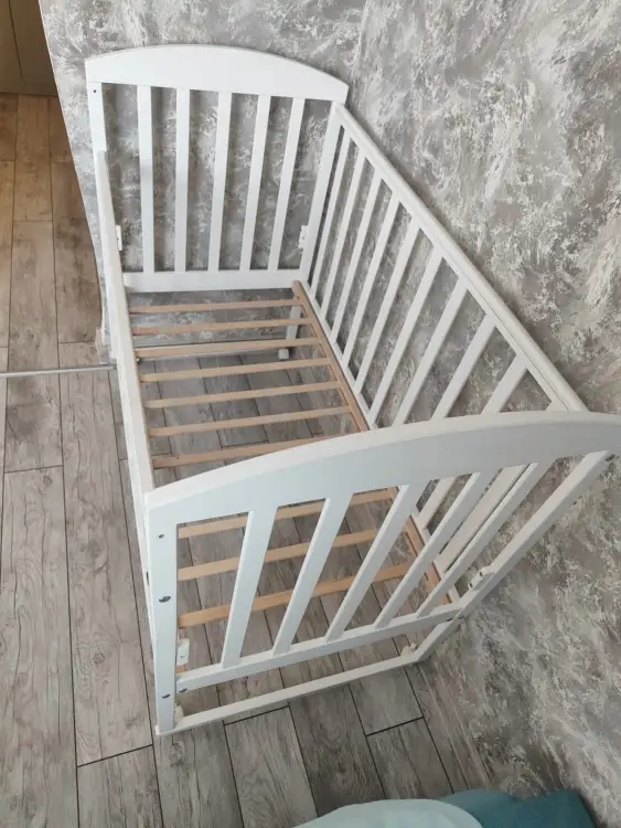 Продам детскую кроватку