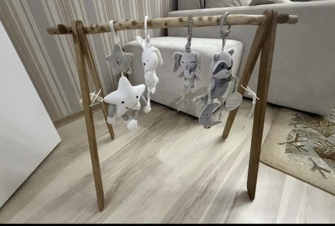 Стойка монтессори с подвесами