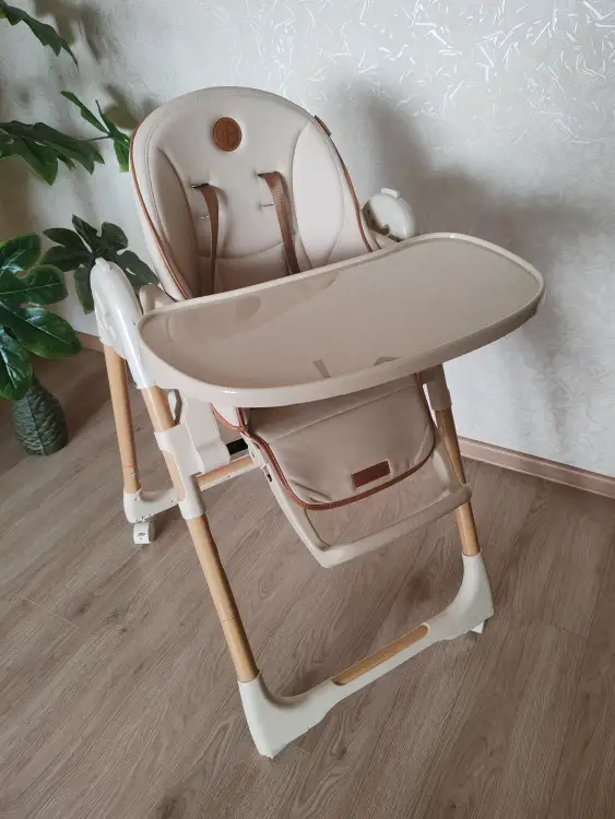 Стульчик для кормления Amarobaby Elegant