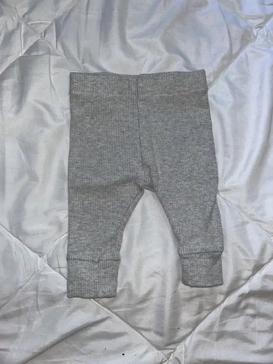 Штанишки и ползунки для маловесных и недоношенных