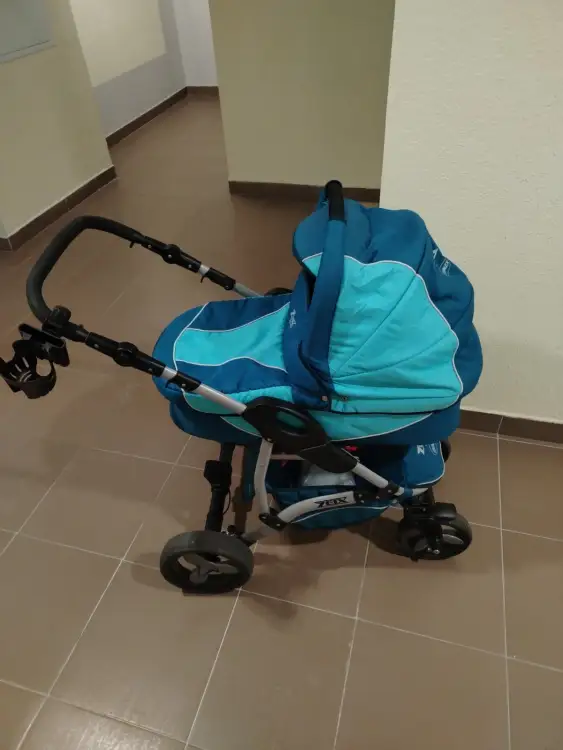 Коляска 2в1 в хорошем состоянии
