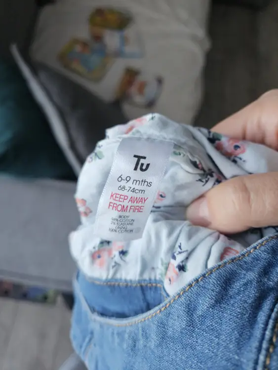 Лот джинсы на девочку 74