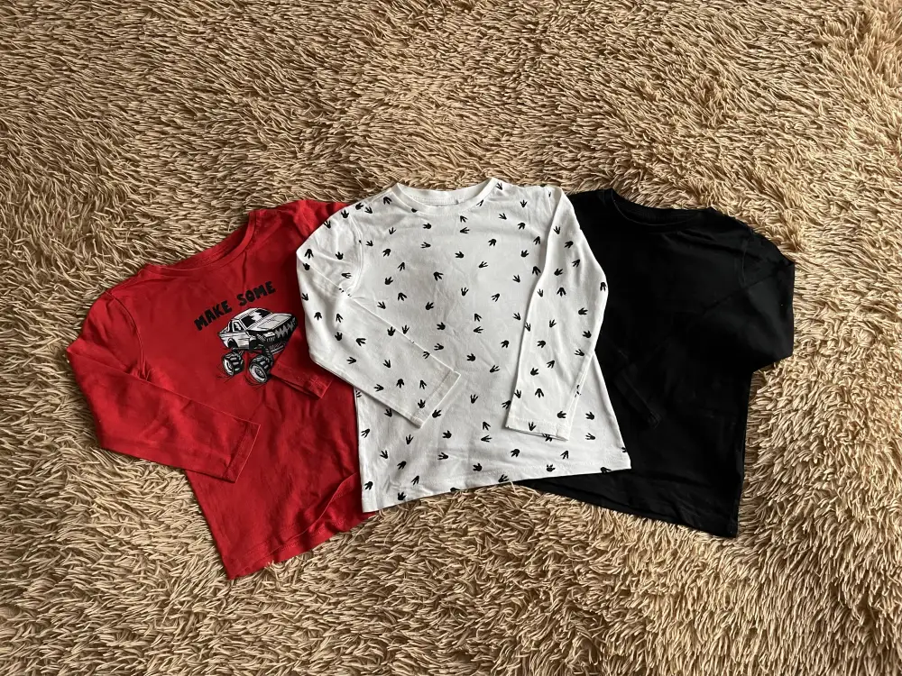 Лот лонгсливов, 104 см (4-5 лет)