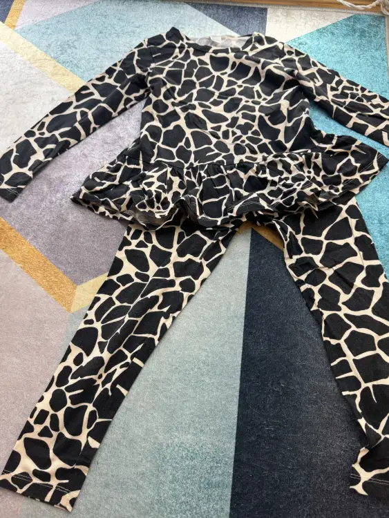 Кофточки на весну и костюмчик