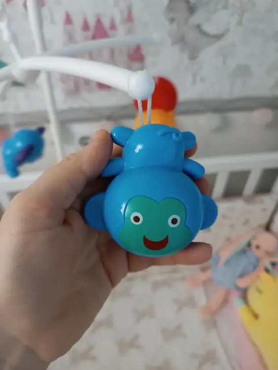 Мобиль на детскую кроватку