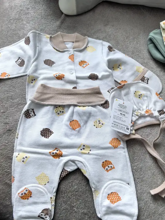 Костюмы из 3 предметов (ползуны, кофточка, шапочка)