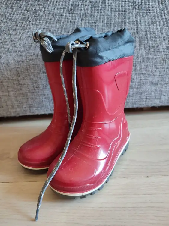 Резиновые сапожки