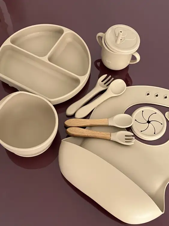 Набор детской посуды