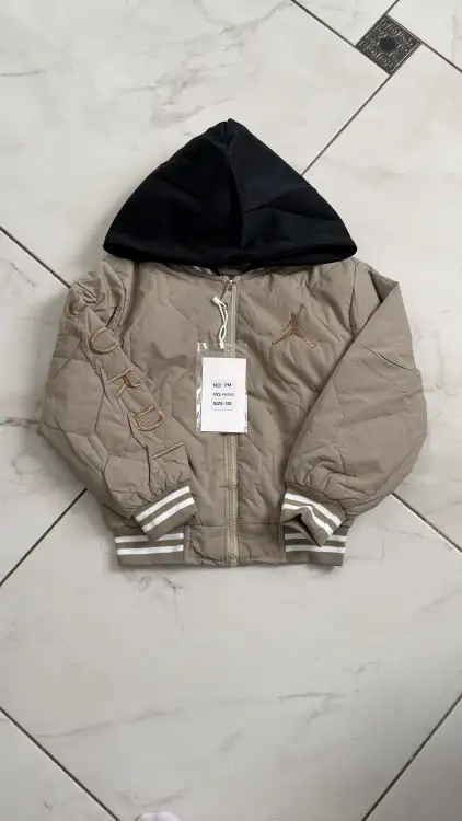 Куртка бомбер