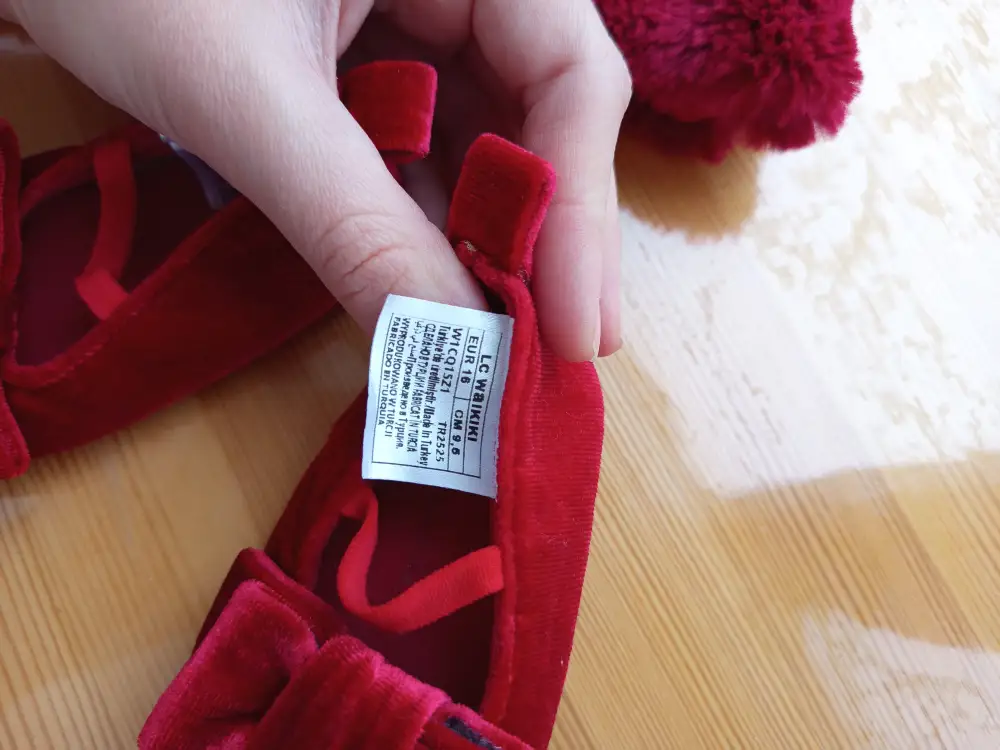 Жилетка и туфельки  0-6 мес