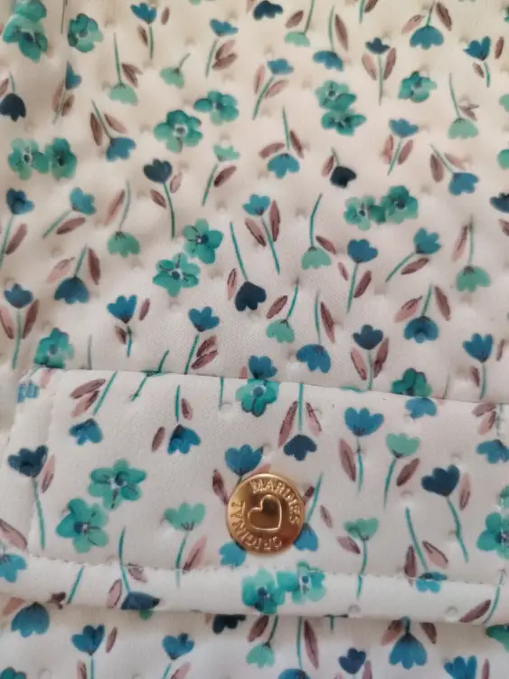 Курточка для девочки на 6/9 мес. Новая