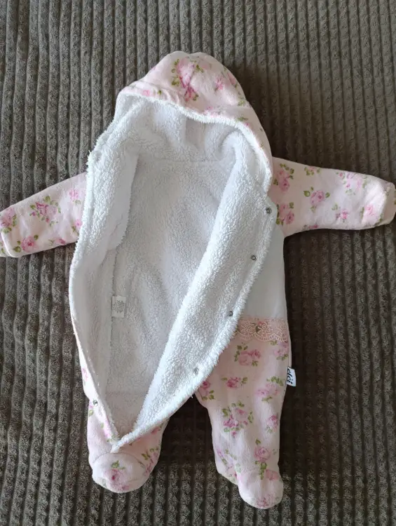 Комбинезон для девочки 0-3 месяца