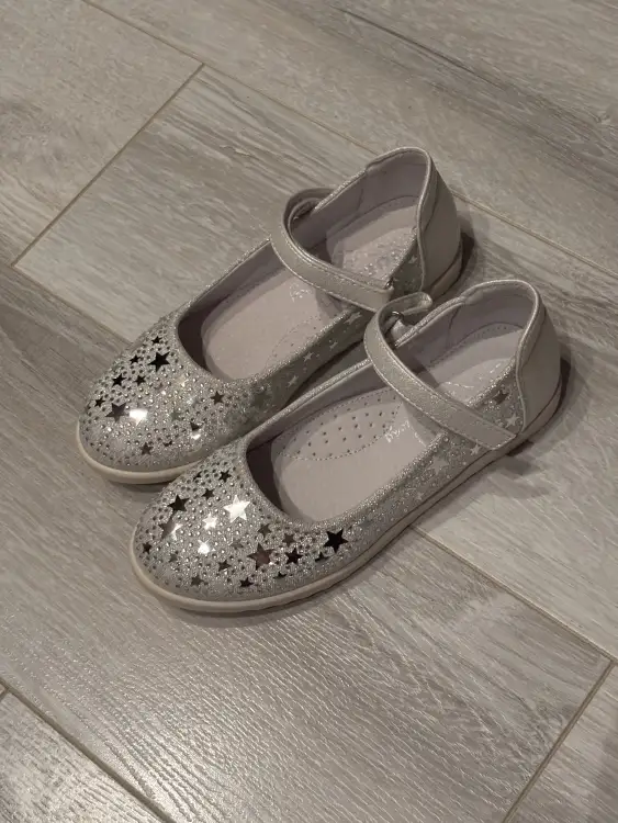 Новенькие туфельки