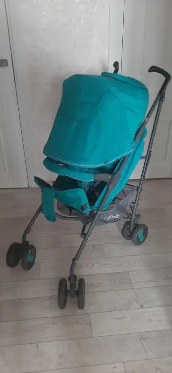 Прогулочная коляска трость