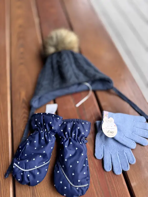 Шапочки в хорошем состоянии. 2 новые