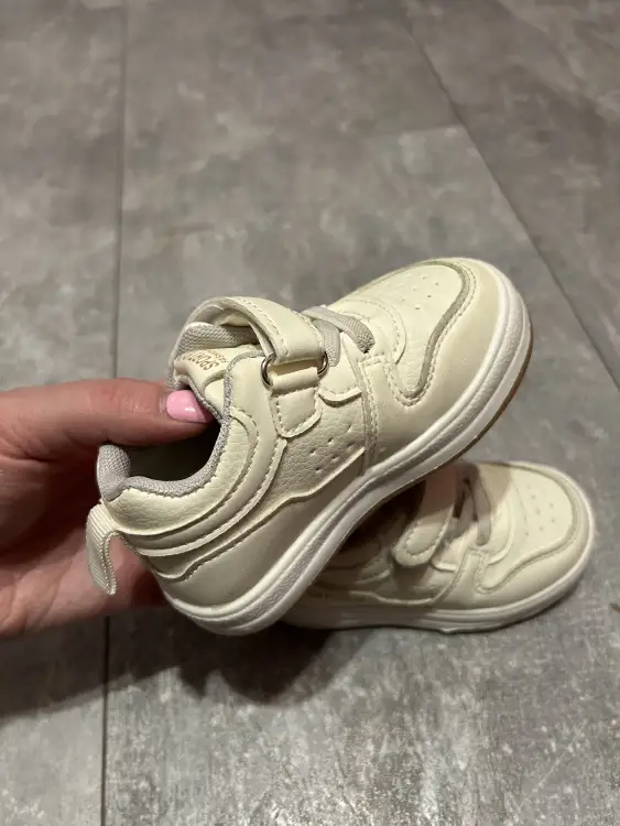 Кроссовки /кеды в идеальном состоянии