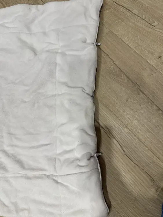 Конверт и шапка