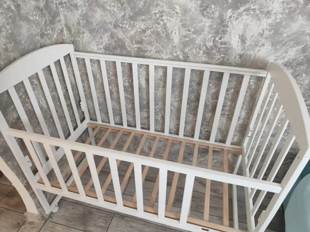 Продам детскую кроватку