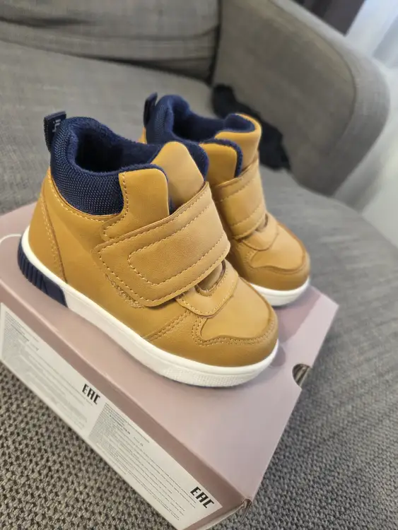 Ботиночки демисезонные 22размер