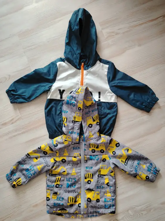 Курточки на 1- 1,5 года