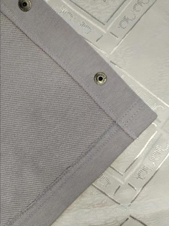 Костюм на девочку новый(жакет, брюки), 98 размер