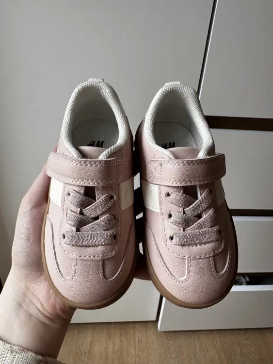 НОВЫЕ кроссовки H&M