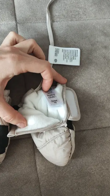 Варежки H&M до 1 года на липучках и завязках