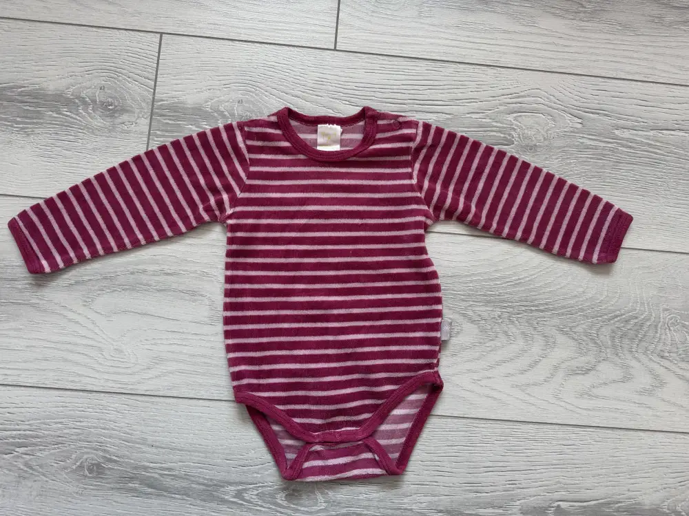 Лот одежды на рост 74