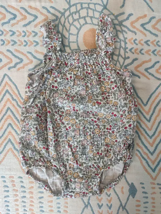 Лот бодиков 56 см для новорожденного