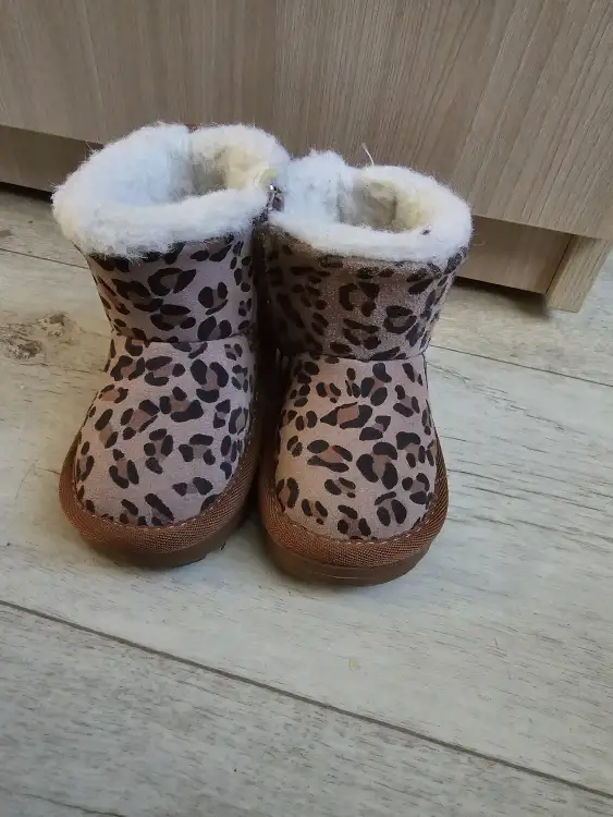 Зимние сапоги.