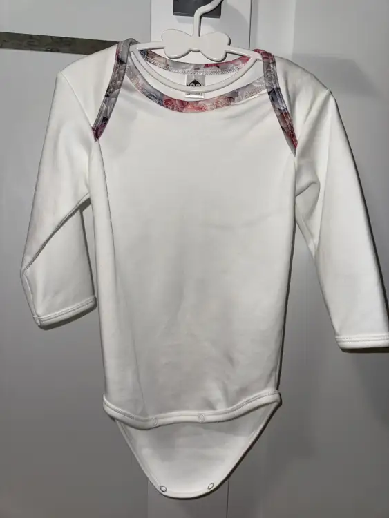 Комплект боди + штанишки + шапочка