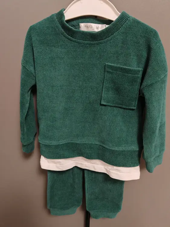 Костюмчик велюровый