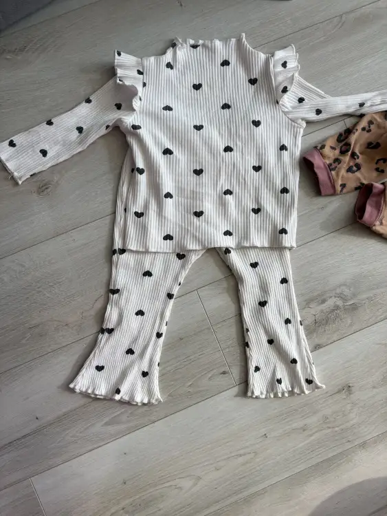 Лот одежды на весну для девочки (86-92)