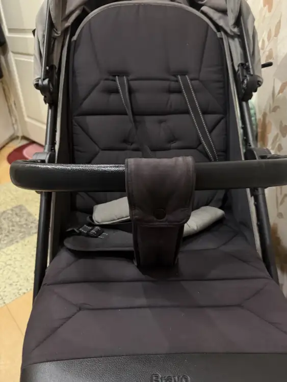 Прогулочная коляска в хорошем состоянии, покупалась новая , один владелец