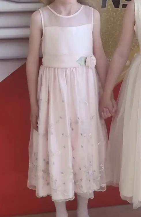 Нарядное платье для девочки